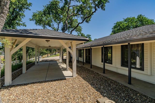 7065 Cassidy Rd, Valley Springs, CA 95252