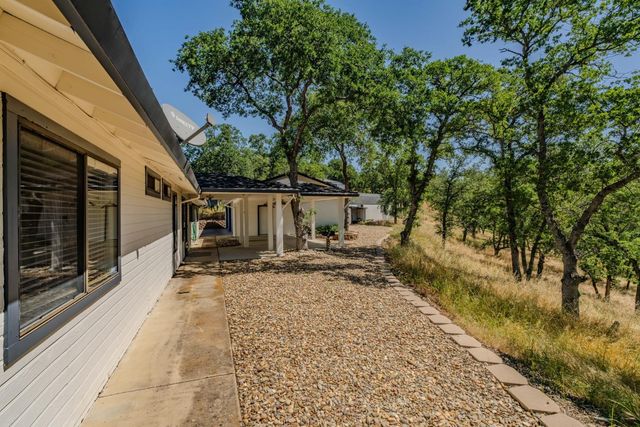 7065 Cassidy Rd, Valley Springs, CA 95252