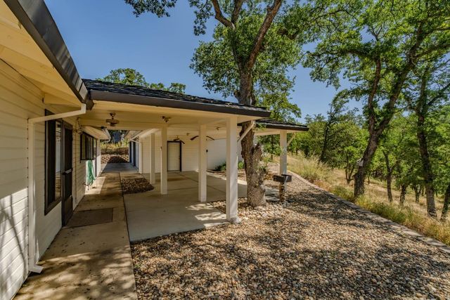 7065 Cassidy Rd, Valley Springs, CA 95252