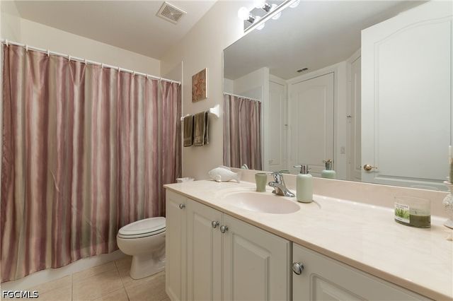 6011 Jonathans Bay CIR 402, Fort Myers, FL 33908