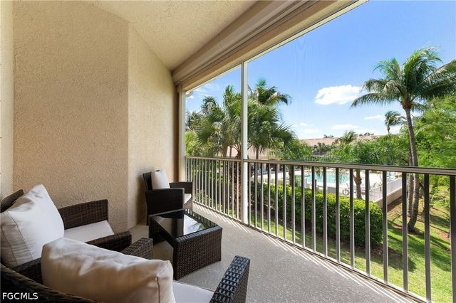6011 Jonathans Bay CIR 402, Fort Myers, FL 33908