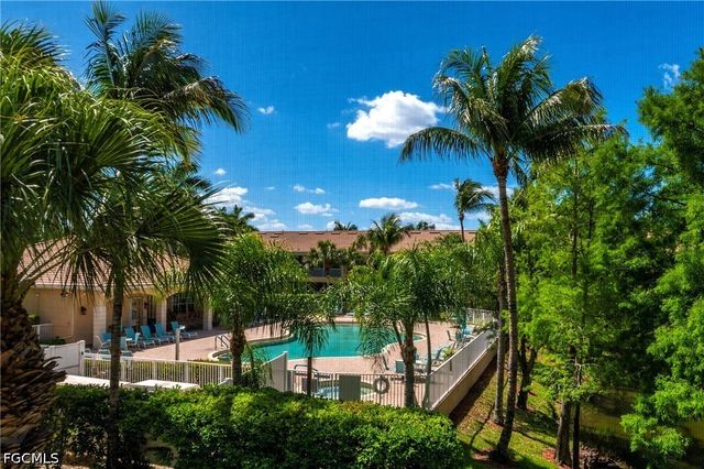 6011 Jonathans Bay CIR 402, Fort Myers, FL 33908