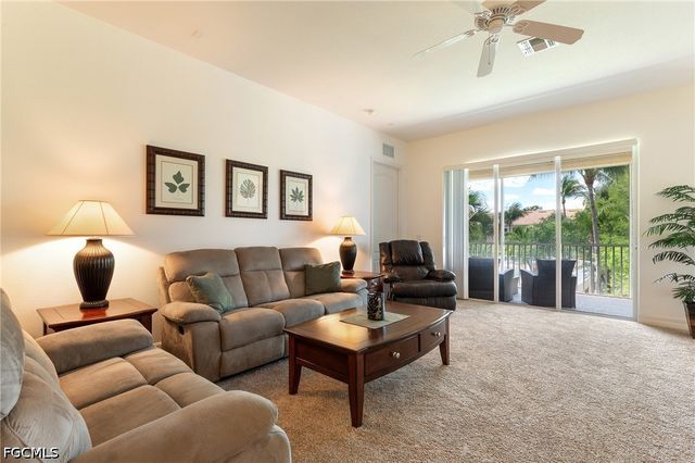 6011 Jonathans Bay CIR 402, Fort Myers, FL 33908