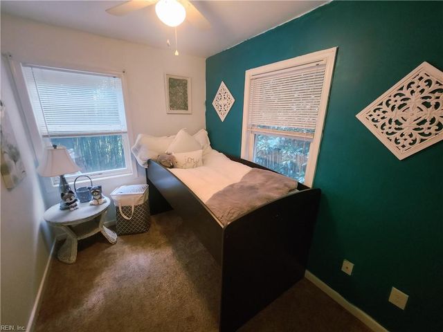 2060 Bells LN, Hayes, VA 23072