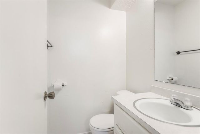 9817 Grimsbey Court, Oklahoma City, OK 73159