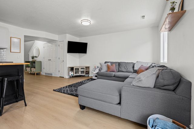 1250 W BRIDALWOOD LOOP, Lehi, UT 84043