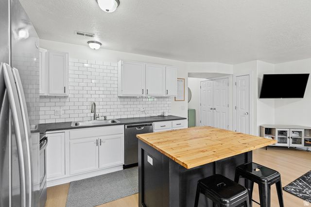 1250 W BRIDALWOOD LOOP, Lehi, UT 84043