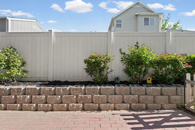 1250 W BRIDALWOOD LOOP, Lehi, UT 84043