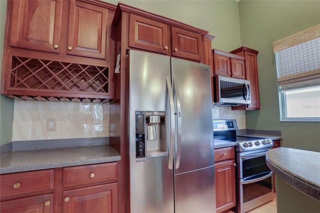 30 N LAWSONA BOULEVARD 2, Orlando, FL 32801