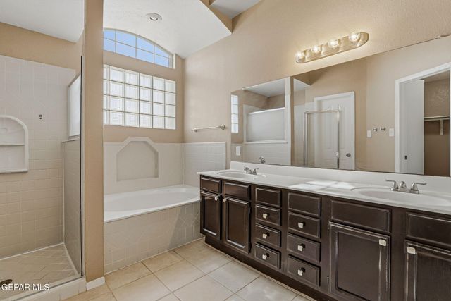 13809 HORIZON HEIGHTS Circle, Horizon City, TX 79928