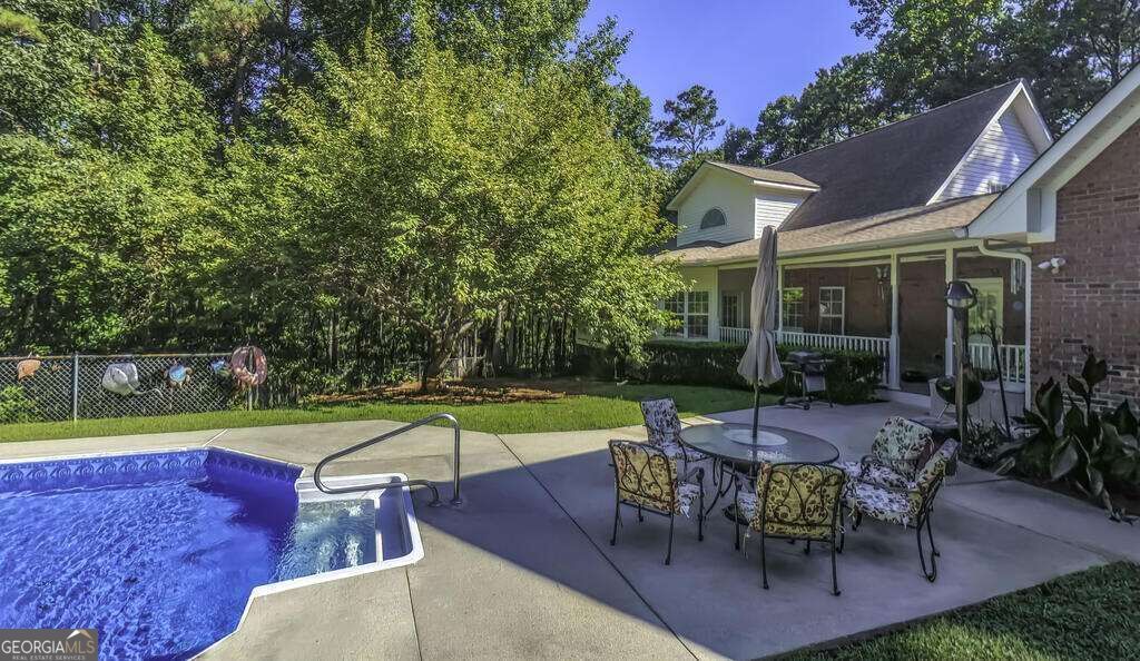8285 Mill Run Trail, Whitesburg, GA 30185 — photo 5