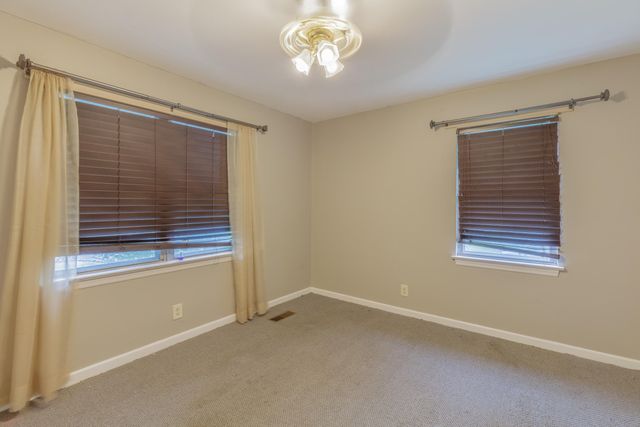 419 Fleetwood Drive, Rossville, GA 30741