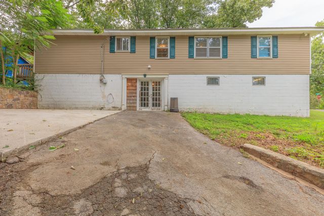 419 Fleetwood Drive, Rossville, GA 30741
