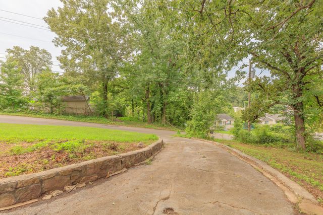 419 Fleetwood Drive, Rossville, GA 30741