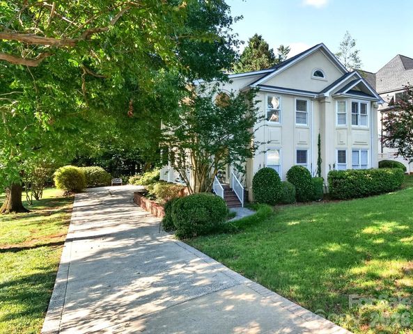 516 Shelton Street, Charlotte, NC 28270