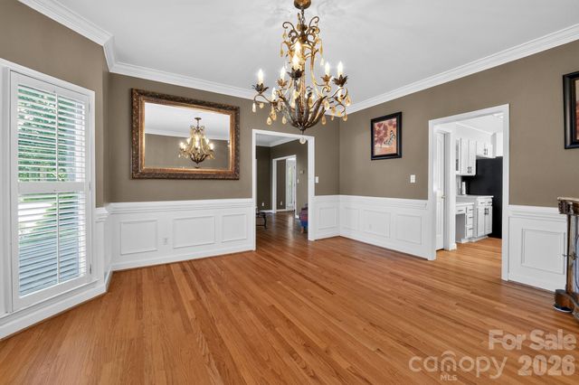 516 Shelton Street, Charlotte, NC 28270