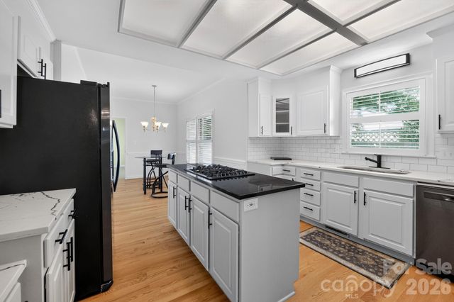 516 Shelton Street, Charlotte, NC 28270