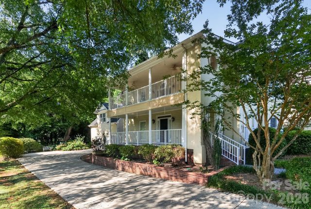 516 Shelton Street, Charlotte, NC 28270