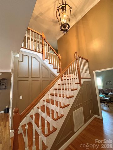 516 Shelton Street, Charlotte, NC 28270