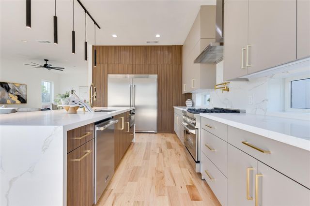 2336 N Carroll Avenue, Dallas, TX 75204