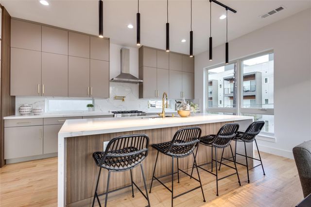 2336 N Carroll Avenue, Dallas, TX 75204