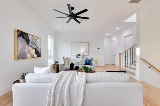 2336 N Carroll Avenue, Dallas, TX 75204
