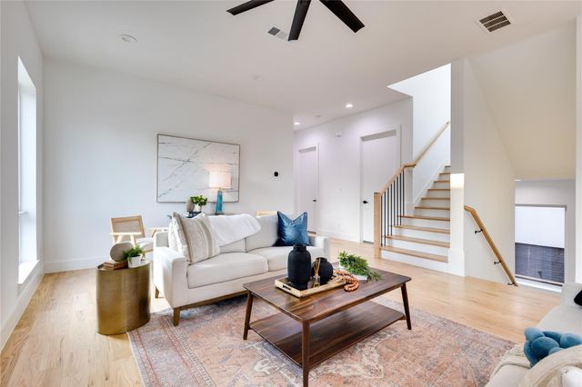 2336 N Carroll Avenue, Dallas, TX 75204