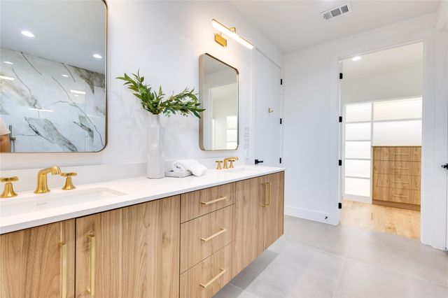 2336 N Carroll Avenue, Dallas, TX 75204