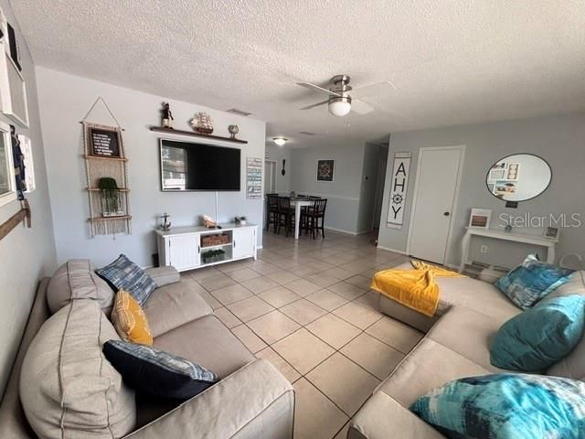 8218 43RD AVENUE W, Bradenton, FL 34209