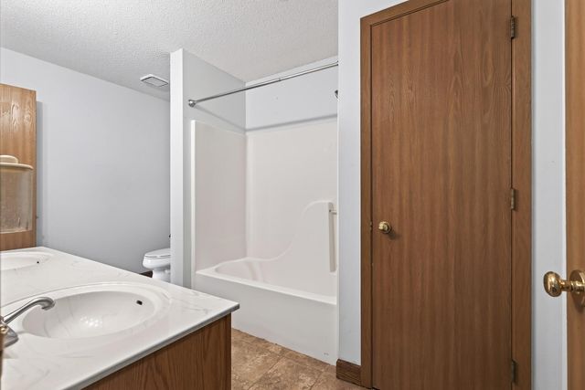 15894 Gooseberry Way, Apple Valley, MN 55124