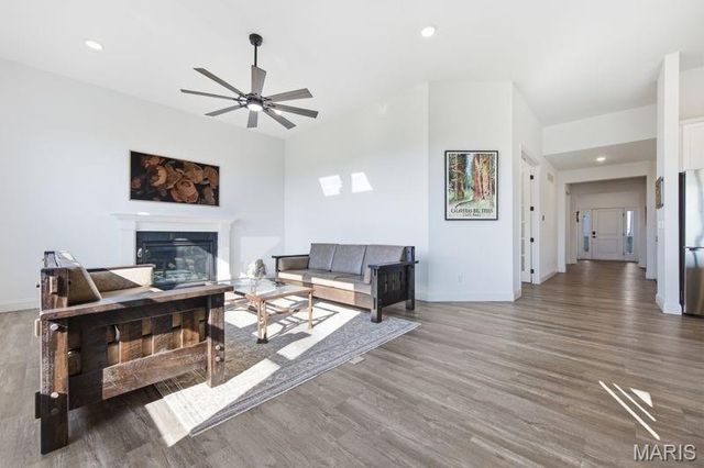 8012 Cotswald Trail, Cottleville, MO 63304