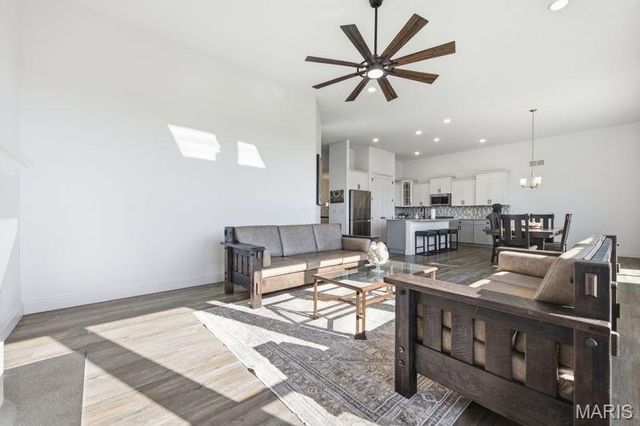 8012 Cotswald Trail, Cottleville, MO 63304