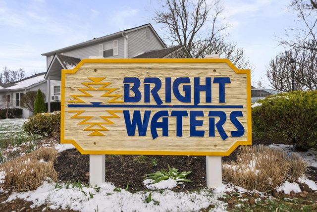 100 Indian Creek Court, Pataskala, OH 43062