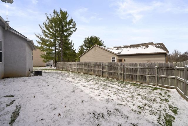 100 Indian Creek Court, Pataskala, OH 43062