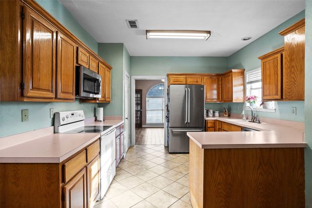 1317 Concho Drive, Benbrook, TX 76126