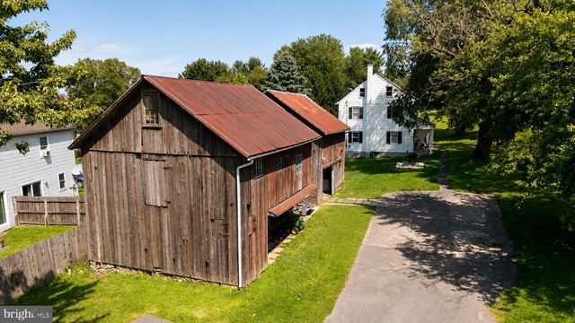 4065 MARIETTA AVE, Mount Joy, PA 17552