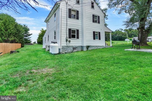 4065 MARIETTA AVE, Mount Joy, PA 17552