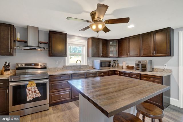4065 MARIETTA AVE, Mount Joy, PA 17552