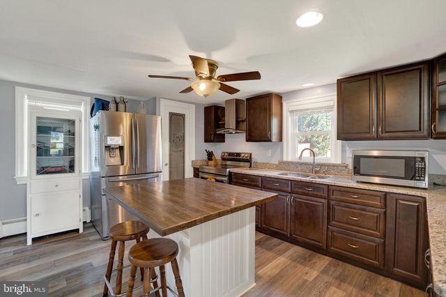 4065 MARIETTA AVE, Mount Joy, PA 17552