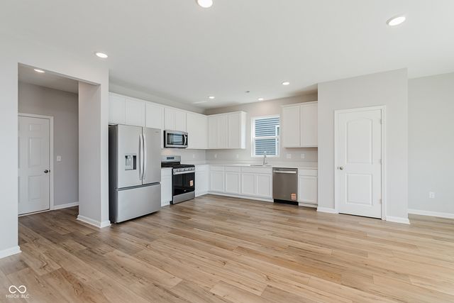 3823 Sterling Drive, Whitestown, IN 46075