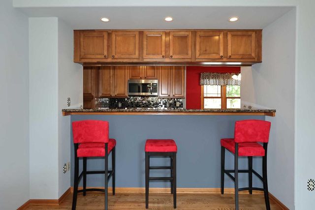3406 W Villa DRIVE, Franklin, WI 53132