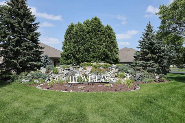 3406 W Villa DRIVE, Franklin, WI 53132