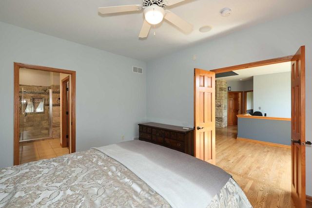 3406 W Villa DRIVE, Franklin, WI 53132