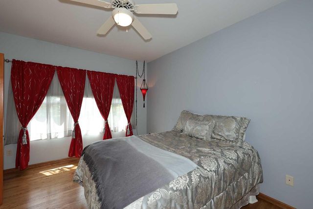 3406 W Villa DRIVE, Franklin, WI 53132