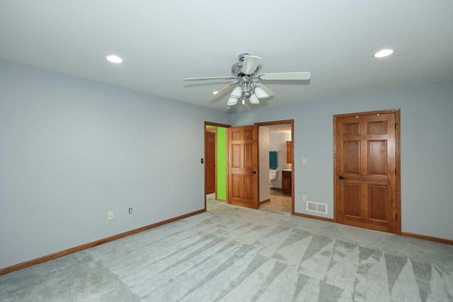 3406 W Villa DRIVE, Franklin, WI 53132