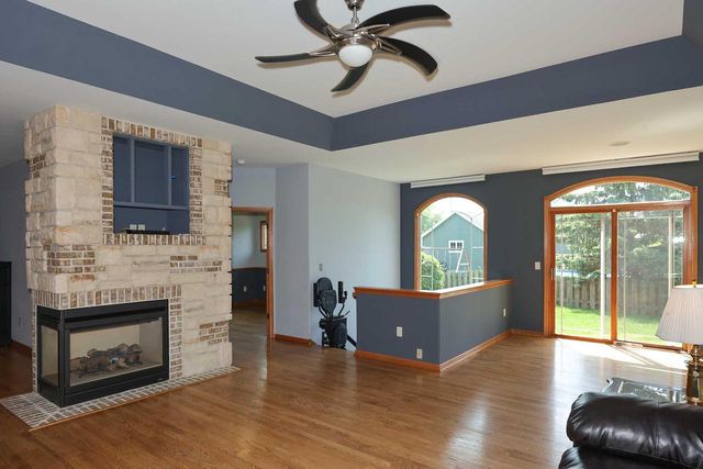 3406 W Villa DRIVE, Franklin, WI 53132