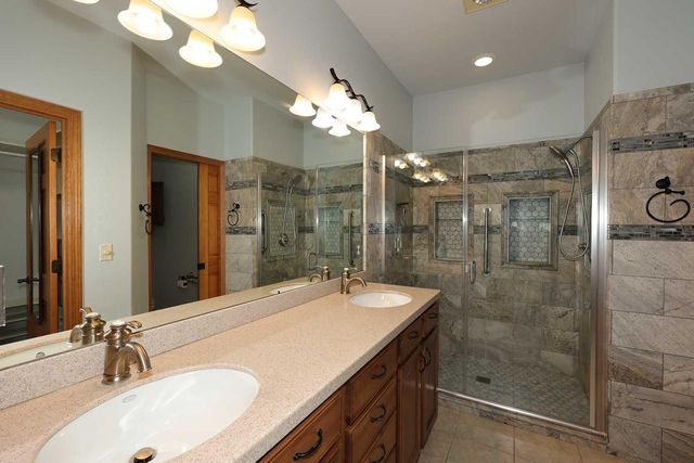 3406 W Villa DRIVE, Franklin, WI 53132