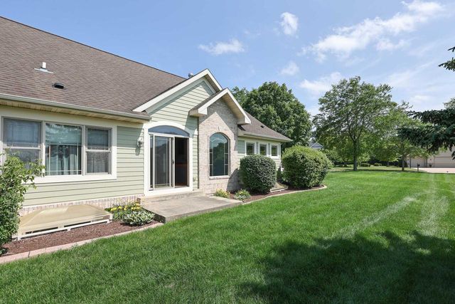 3406 W Villa DRIVE, Franklin, WI 53132