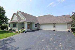 3406 W Villa DRIVE, Franklin, WI 53132