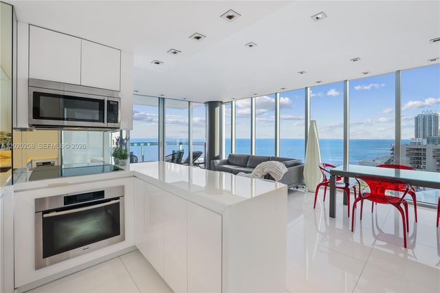 6899 Collins Avenue 2208, Miami Beach, FL 33141